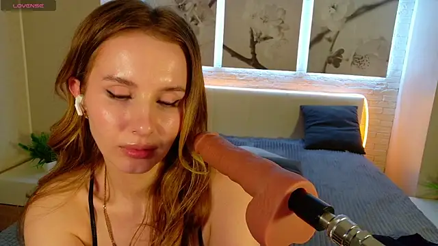 Betty_June webcam