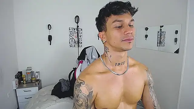 Leonard_Price webcam