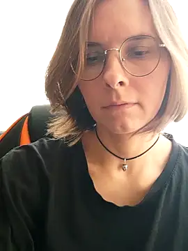 Aashikalaa webcam