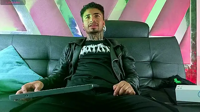 JuanCamiilo_66 live sex cam