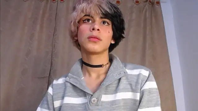 DaraSweet20 webcam