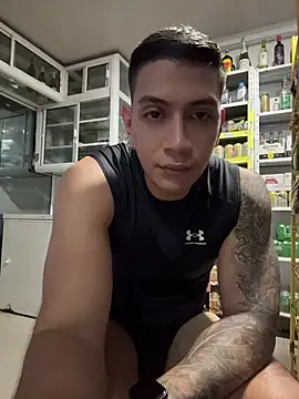OliverWest04 webcam