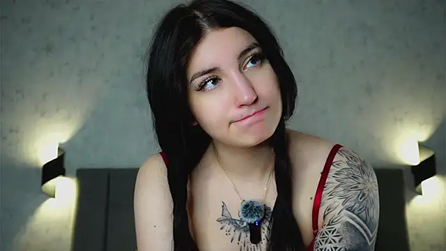 LeanaMolski webcam