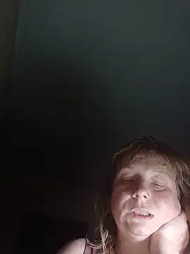 MikkiLove777 webcam