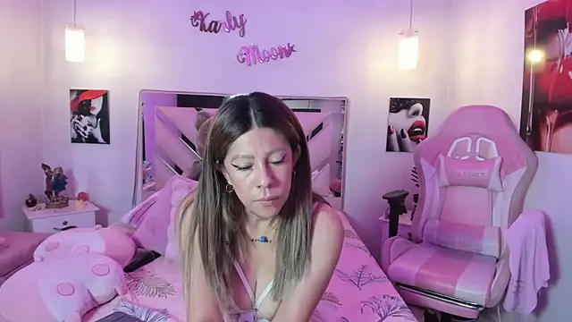 Karly_moon webcam