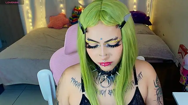 maliciaxpoison - MaliciaXpoison's free webcam - UK Sex Cams