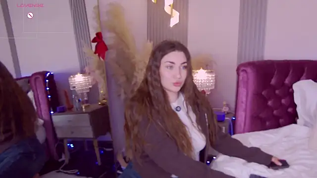 KiraBarlows webcam