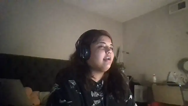 1n0nlythroat webcam
