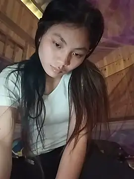 Hilary-123 webcam