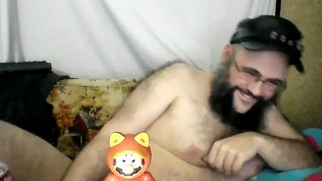 BriTheTopBear webcam