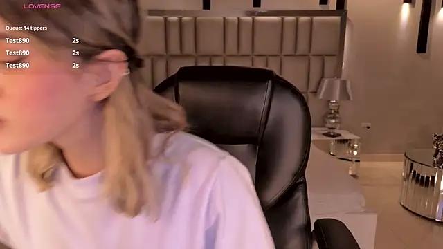 EveBensonX webcam