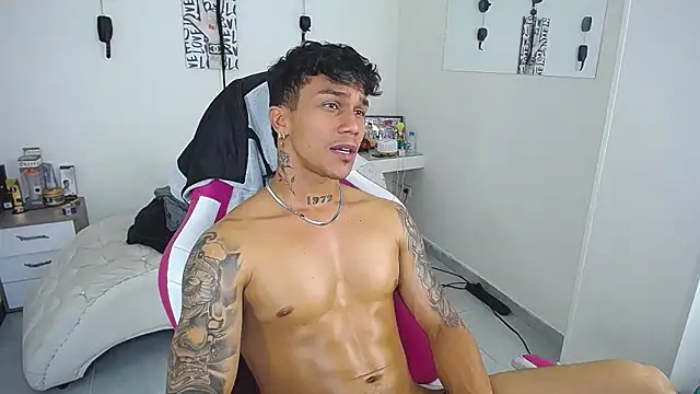 Leonard_Price webcam