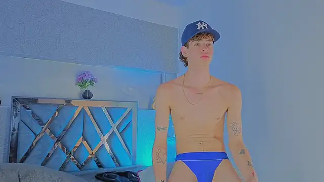 nova_salvatore webcam