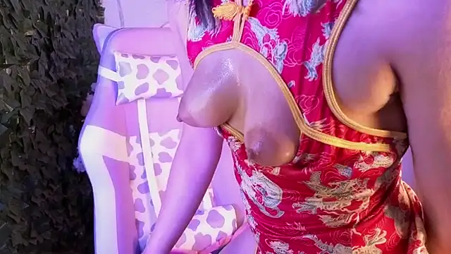 Eymmy_24 webcam