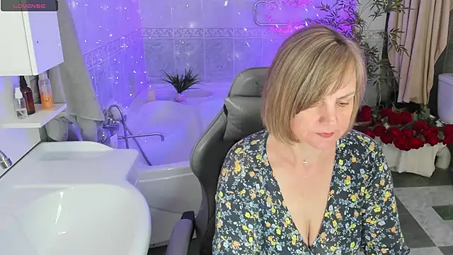 BettyGibsonn webcam