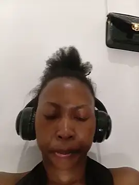 Sweethoneypot25 webcam
