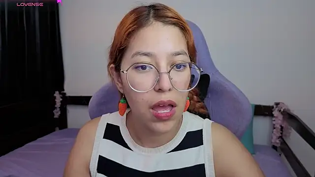 _Moon_Johnson webcam