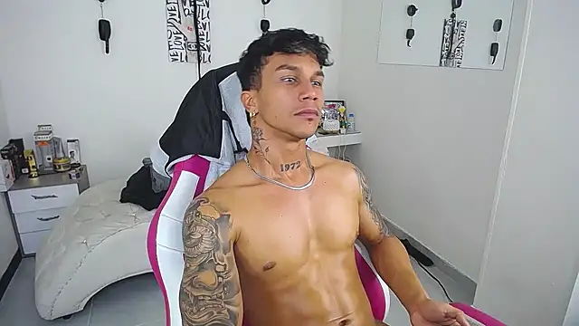 Leonard_Price webcam