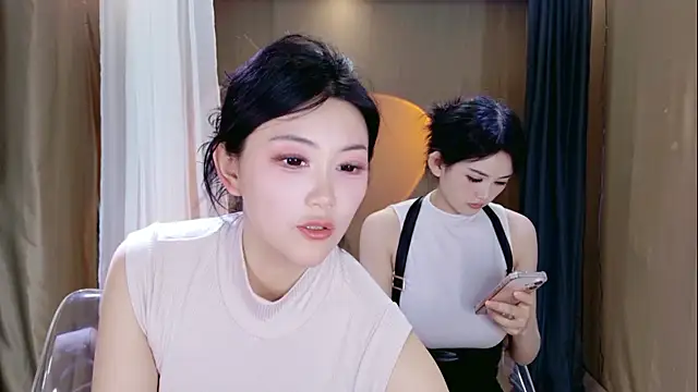 Banana-Milk69 webcam