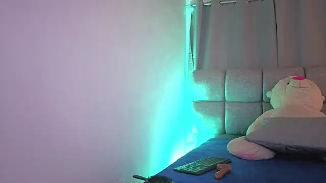 magical_muse122 webcam