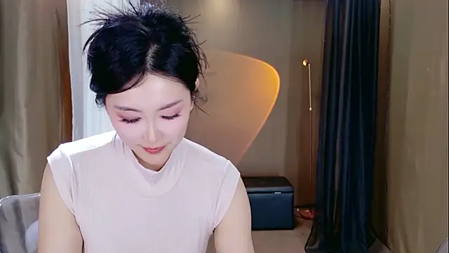 Banana-Milk69 webcam