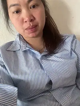 Nhung584 webcam