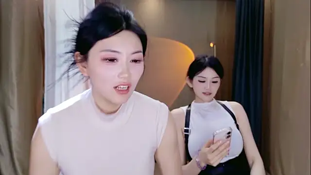 Banana-Milk69 webcam