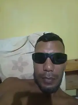UnreadyChutzpa webcam