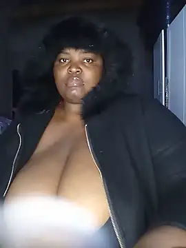 ChubbyLucia webcam