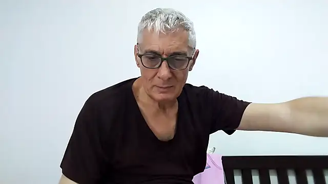 BIGUNCUTHARDCOCK webcam