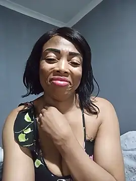 SEXYMOANSXX webcam