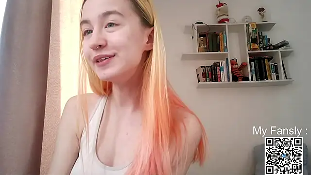 Emilya201 webcam
