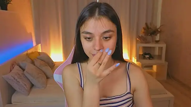 Kim_Bless webcam