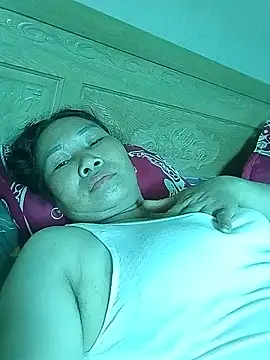 BlueGirlyeah webcam