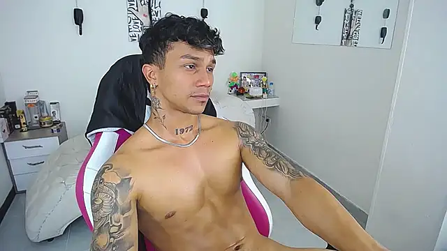 Leonard_Price webcam