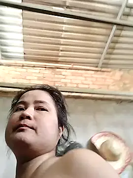 BigAss-69 webcam