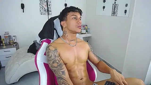 Leonard_Price webcam