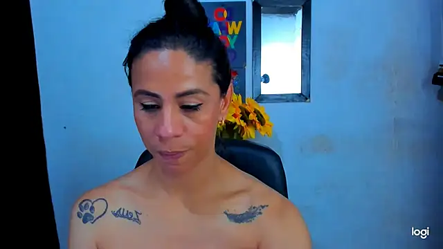 Modella: juanblakbigcock
