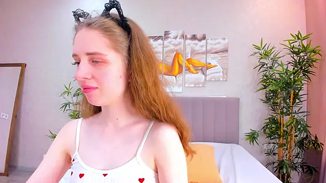 Camilla_Kelly webcam