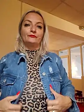 LadyTouch webcam