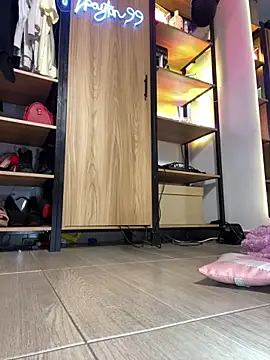 Kpayton99 webcam