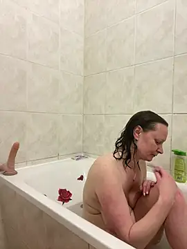 LindaLee90 webcam