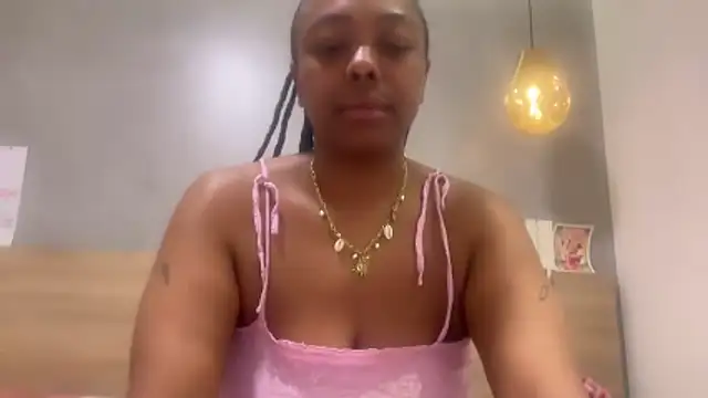 ChocolateCakeQueen webcam