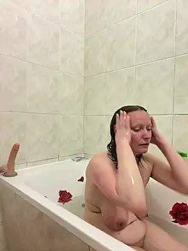 LindaLee90 webcam