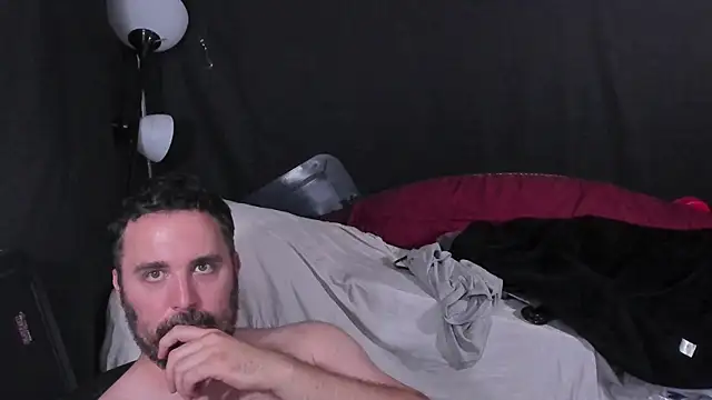 Metalstud webcam