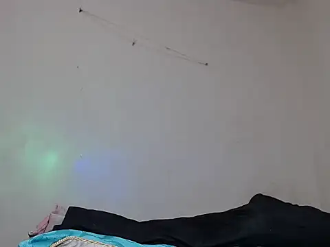 SexyboyHot2000 webcam