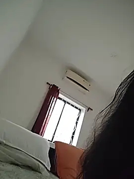 NakedMILFx webcam