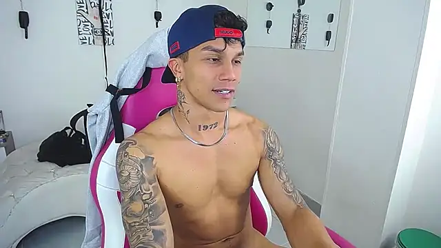 Leonard_Price webcam