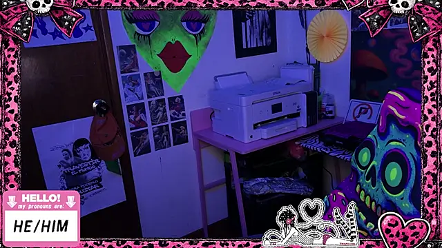Liniame - Trans webcam sex chat