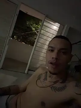 AlphaMasterXxx live sex cam
